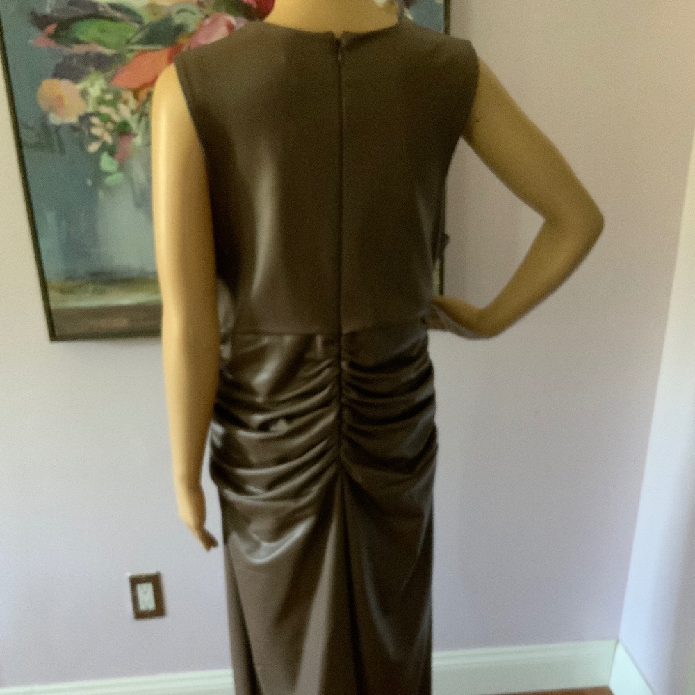 XL Dress - Picture 4 of 4